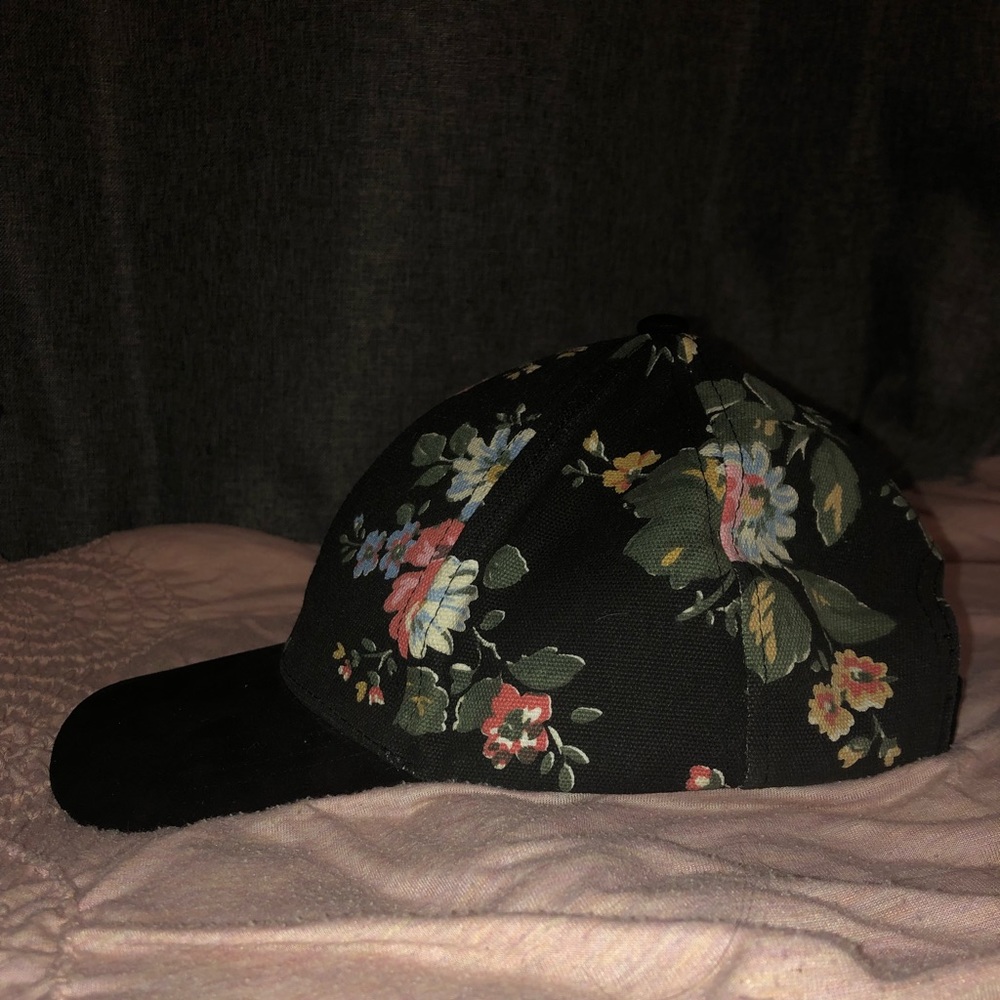 Floral hat!